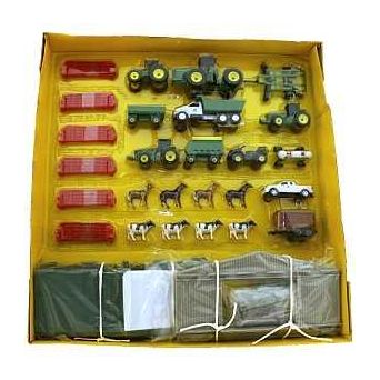 John Deere Toys 46276 Farm Playset 5 years and Up